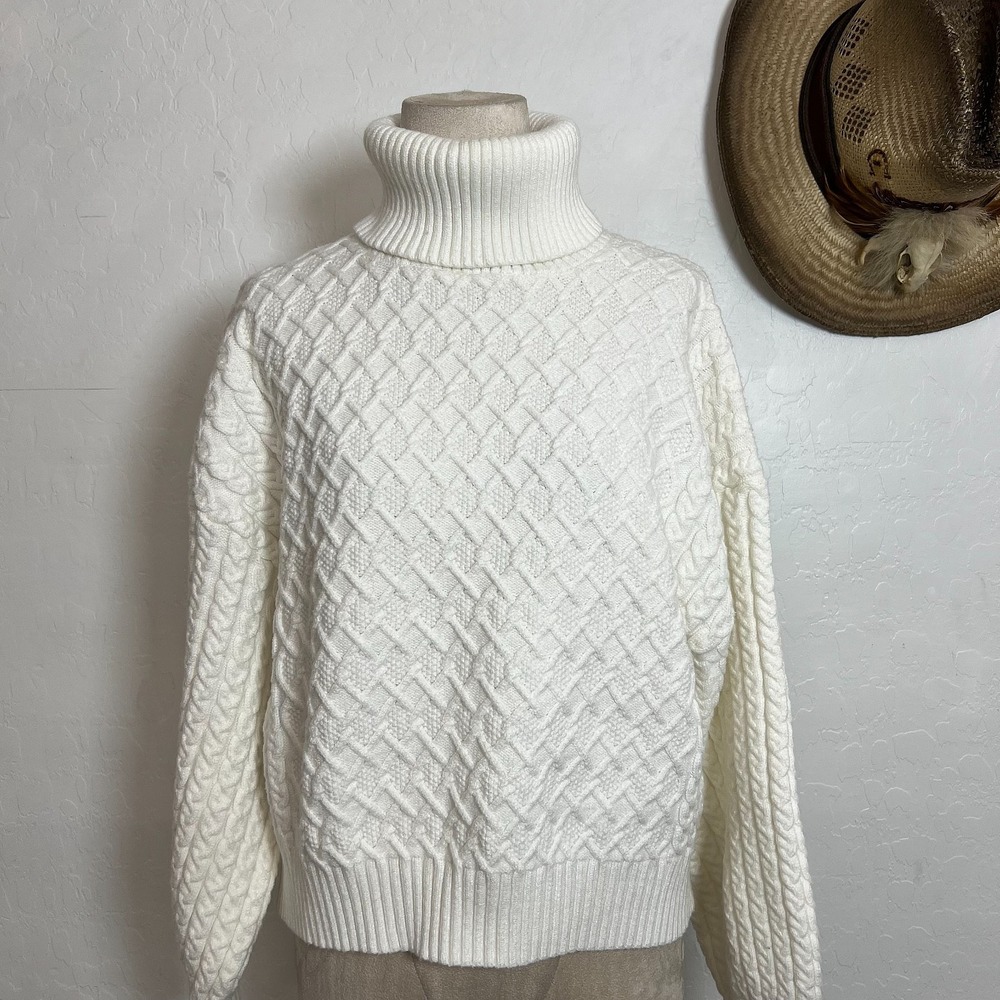 Magaschoni White Cable Knit Turtleneck Sweater Large L Basketweave Cropped Soft